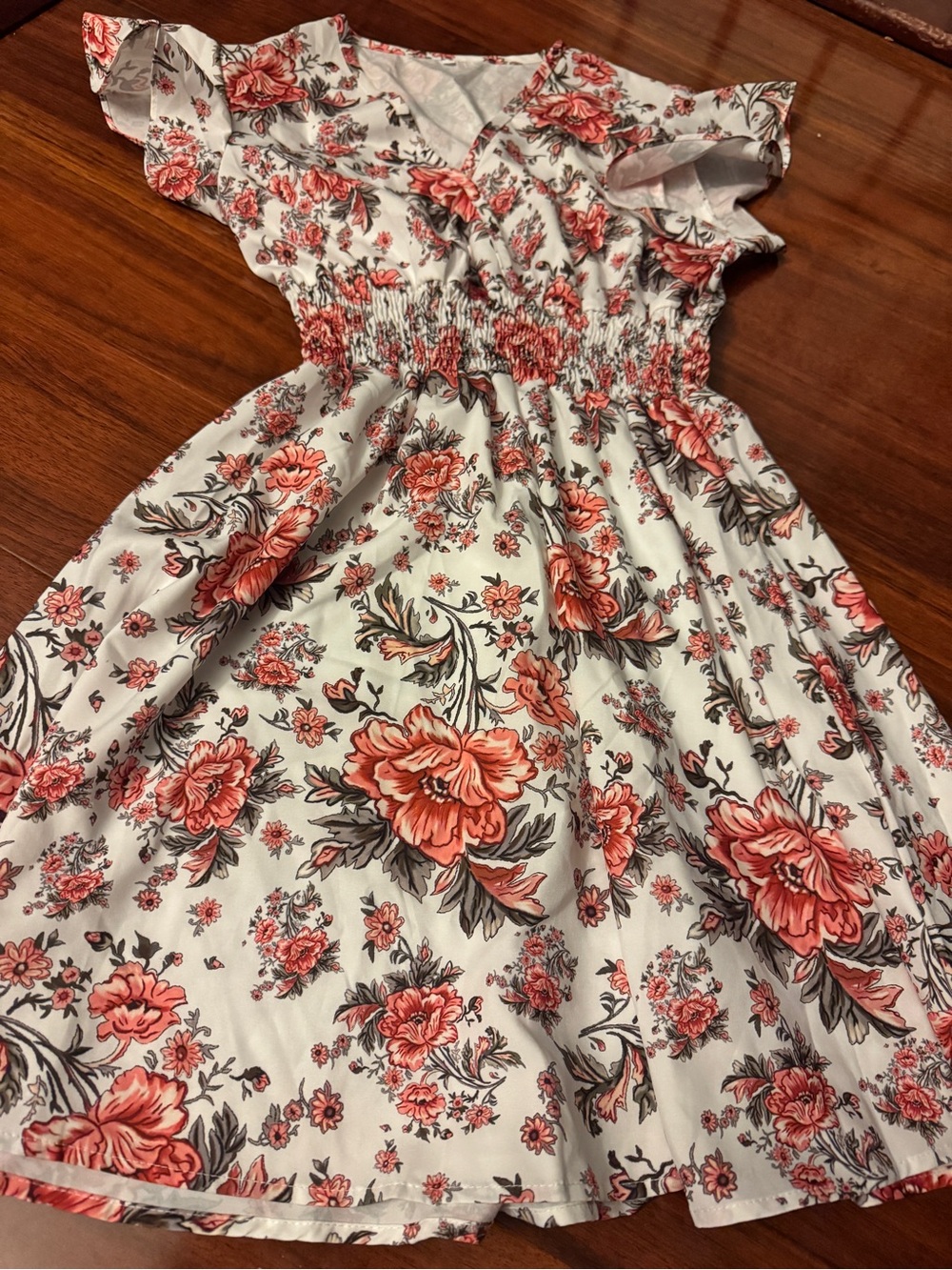 Floral Ruffle-Sleeve Dress in Coral and White size xs